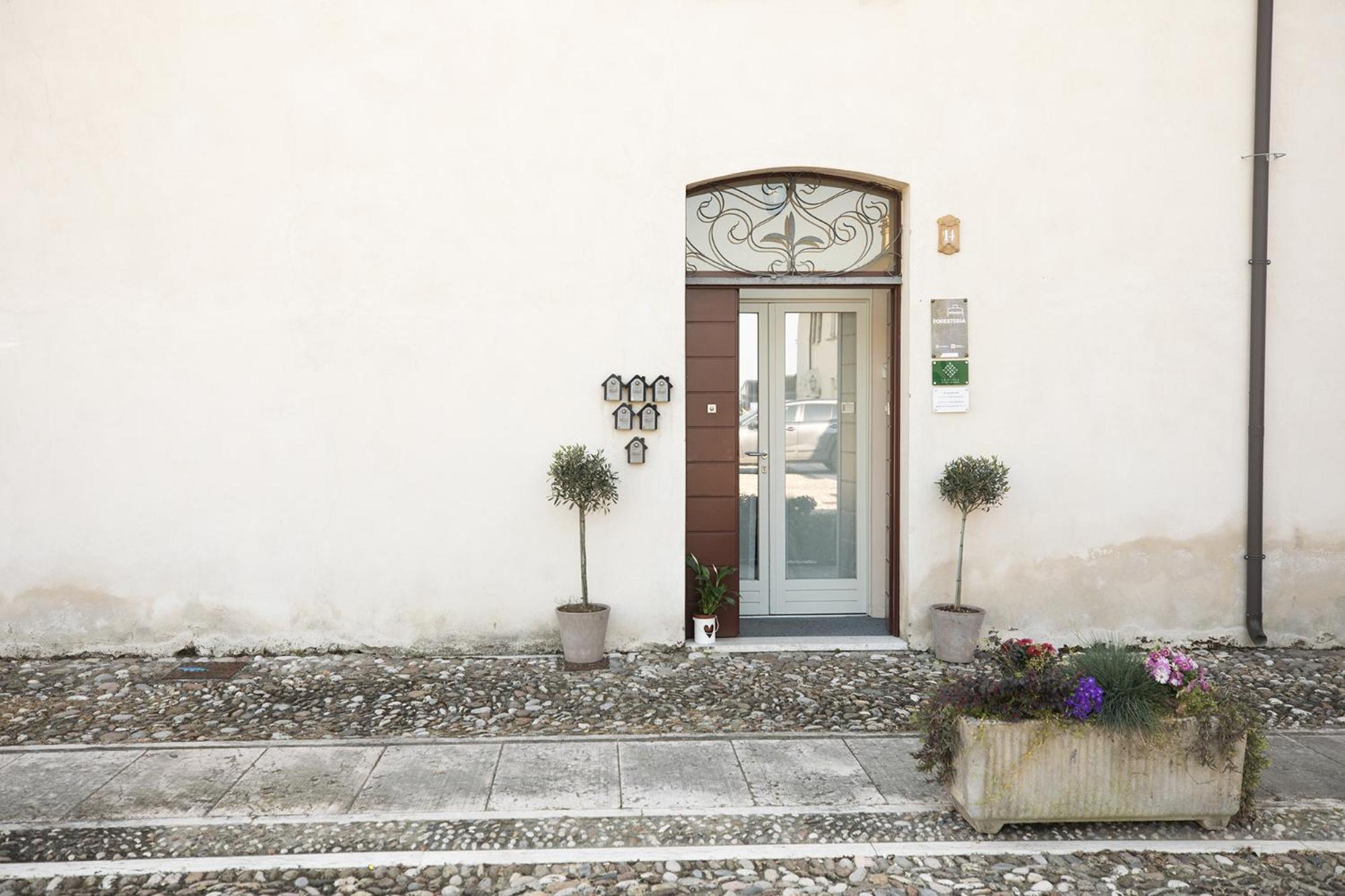 Relais La Rocca Solferino Bed & Breakfast Екстериор снимка