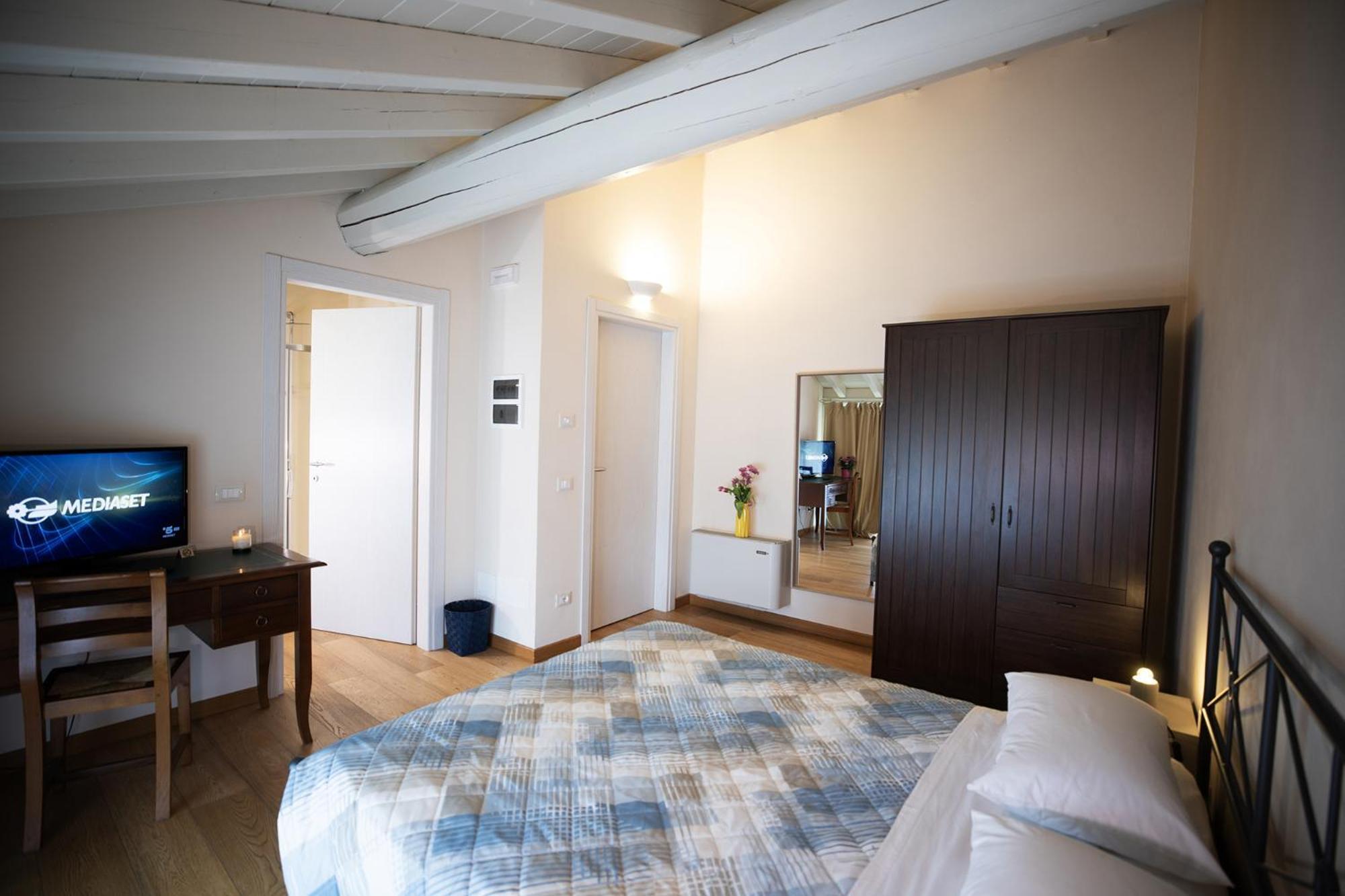 Relais La Rocca Solferino Bed & Breakfast Екстериор снимка