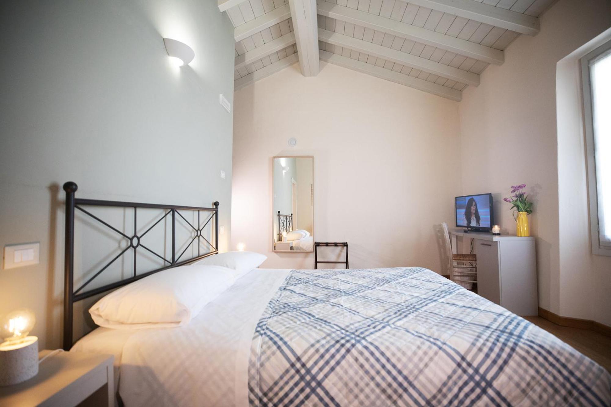 Relais La Rocca Solferino Bed & Breakfast Екстериор снимка